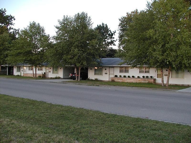 1102 Nicholson Rd., Lincoln, IL 62656