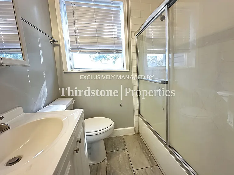 1136 Maynard St — Photo 11