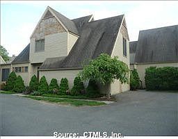 1st image of 6 Cottonwood Ct