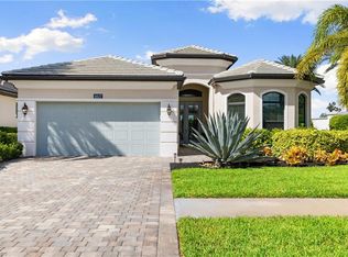 10137 Florence CIR, NAPLES, FL 34119