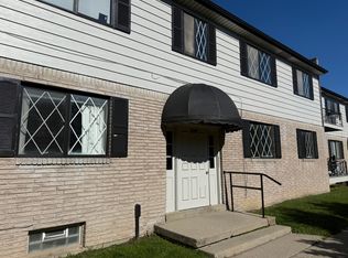 2249 Clinton St APT 4, Buffalo, NY 14206