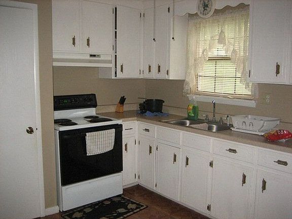 2nd image of 26 Canterbury Ct
