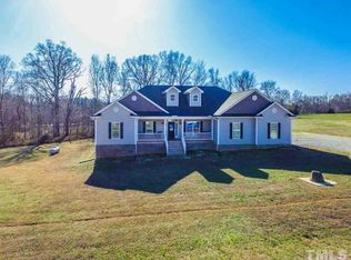 196 Country Side Dr, Roxboro, NC 27574