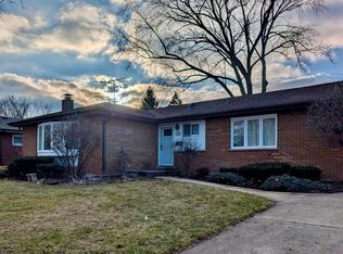 (Undisclosed Address), Arlington Heights, IL 60004