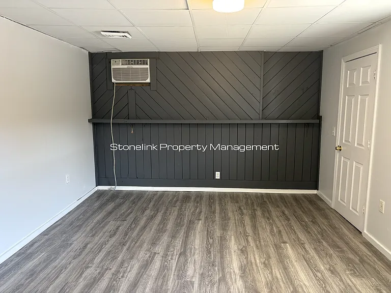 21 Kenyon Ave — Photo 6