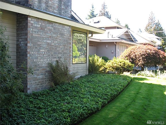2nd image of 5207 NE 188th St