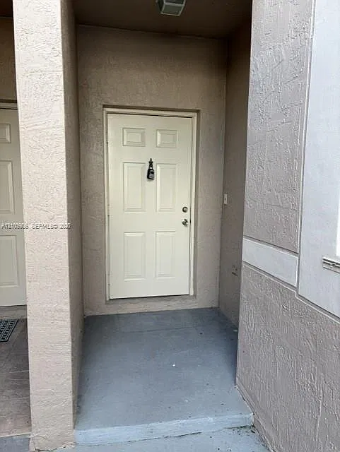 Sectors 3 & 4 Boundary Pl — Photo 4