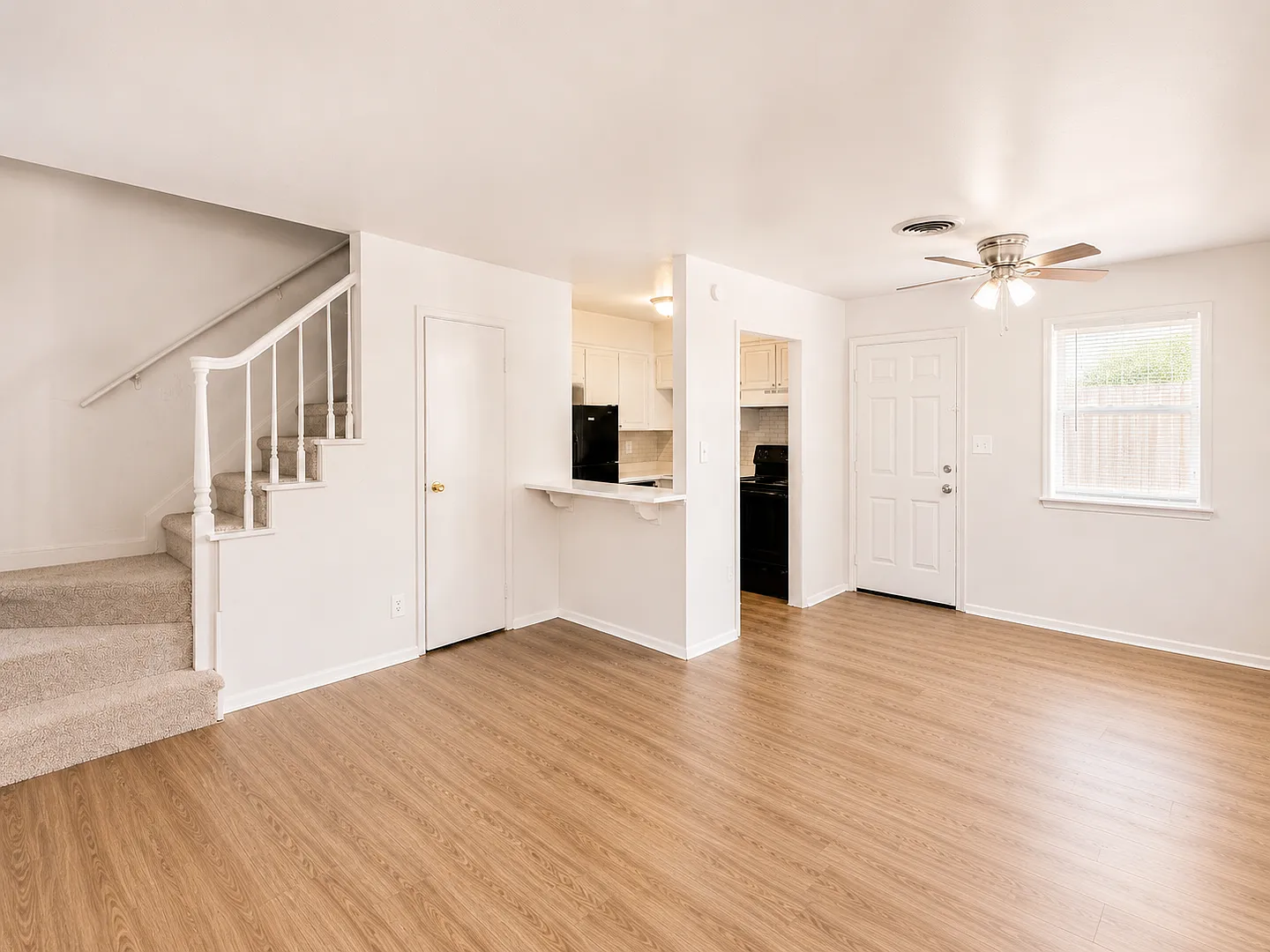 Parkwood Townhomes — Photo 2