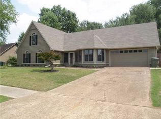 6931 Fox Hedge Dr, Memphis, TN 38141