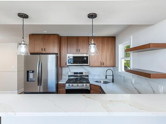 5th image of 235 Byberry Rd #1