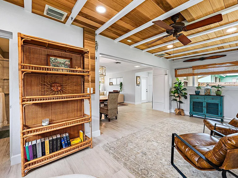 1869 Circle Dr — Photo 11