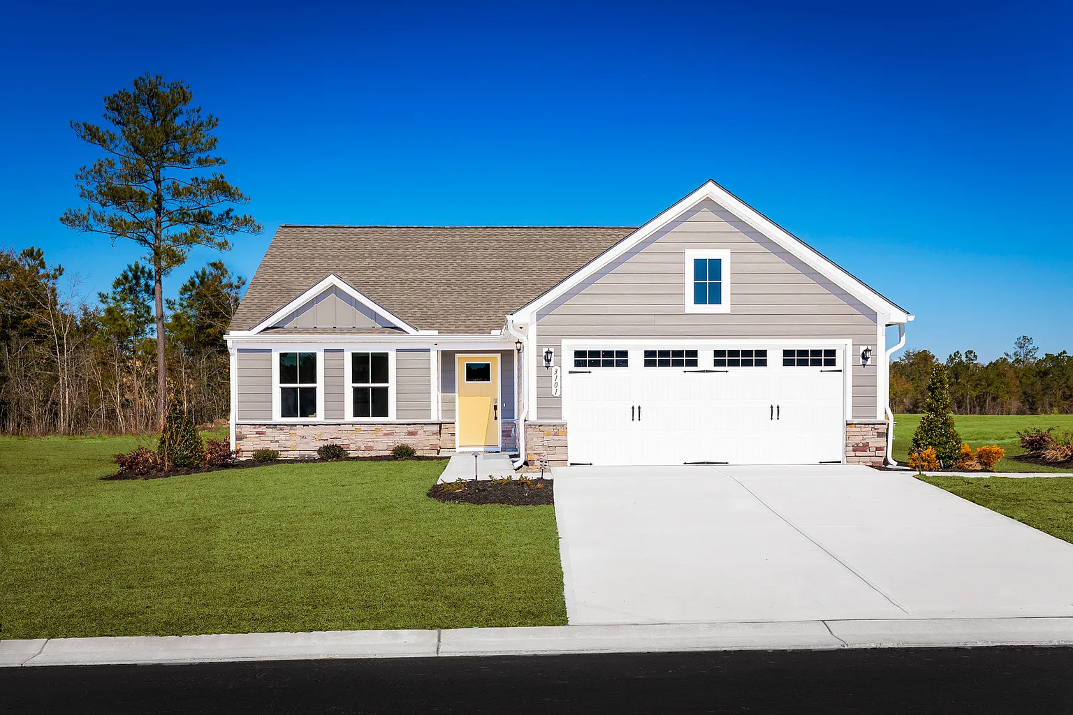 4911 Raya Dr NW photo 1