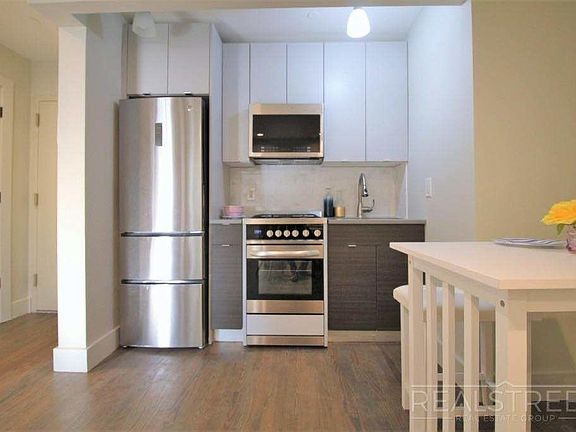 3rd image of 1337 Nostrand Ave #4DD