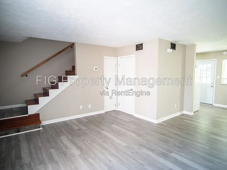 5401 Scenicwood Rd #16 — Photo 2