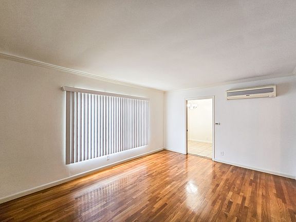 4th image of 1809 Oakwood Ave APT 3