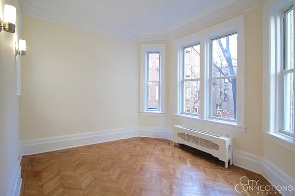 Rented by City Connections Realty | media 17