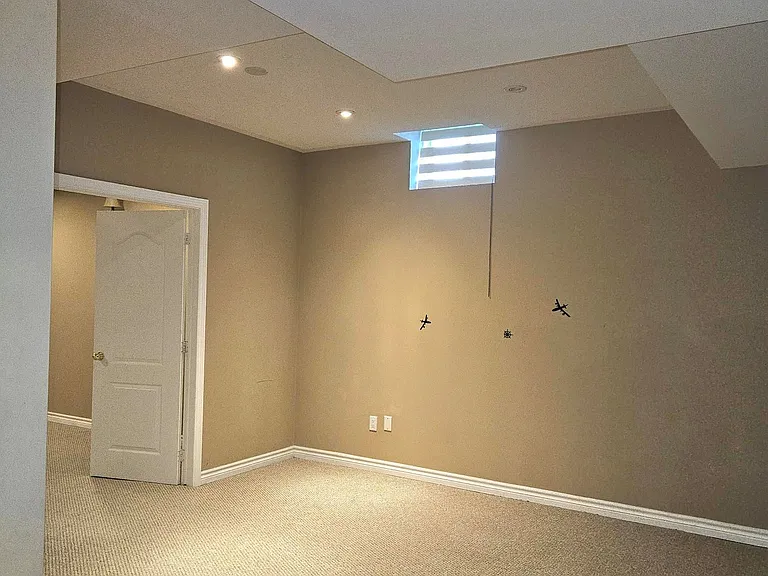 2257 Manor Hill Dr #BASEMENT — Photo 10