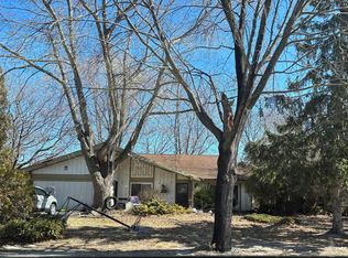 52 Andover Dr, Coram, NY 11727
