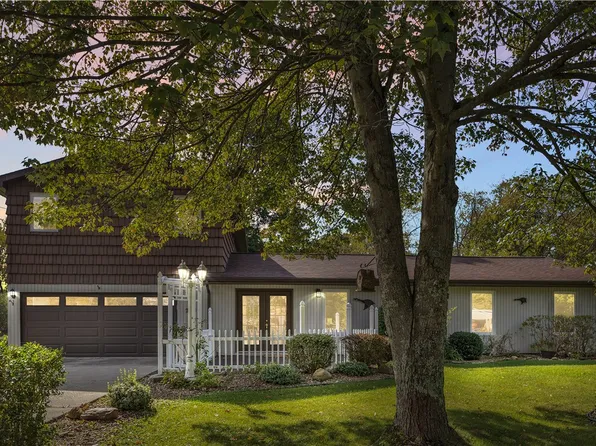 280 Sherwood Dr, Cranberry Township, PA 16066