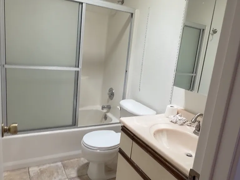 9046 Lakeview Dr — Photo 7