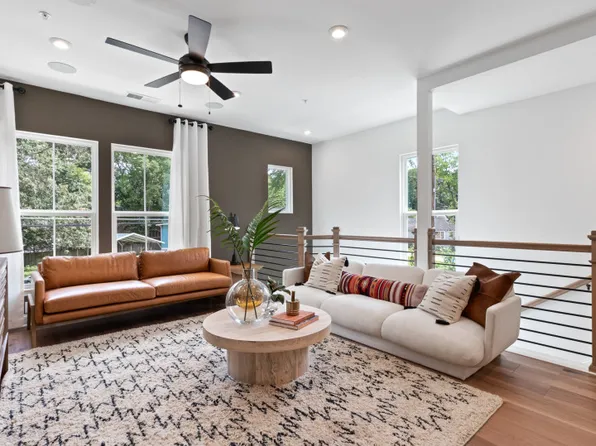 1926 Rogers Ct, Atlanta, GA 30318