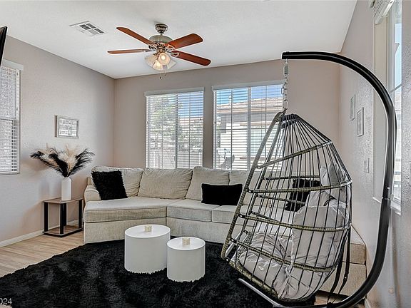 4th image of 3945 Palm Beach St APT 202