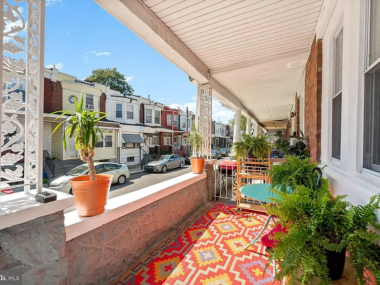 5215 Chancellor St — Photo 2