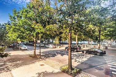 Rented by R New York