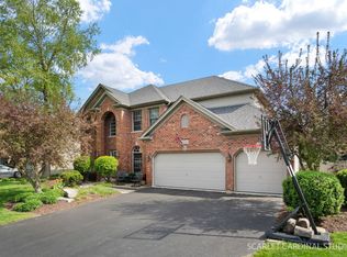 2816 Cordgrass Rd, Naperville, IL 60564