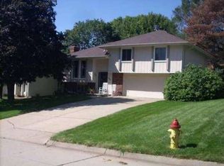 1432 S 167th St, Omaha, NE 68130