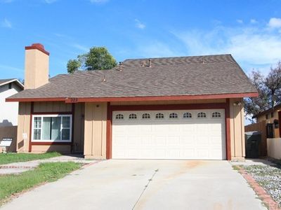 989 Lakeview Dr, Corona, CA, 92878
