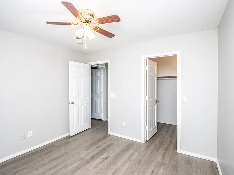 1478 E Stirrup Ln — Photo 17