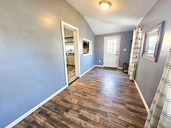 5th image of 1107 Main St