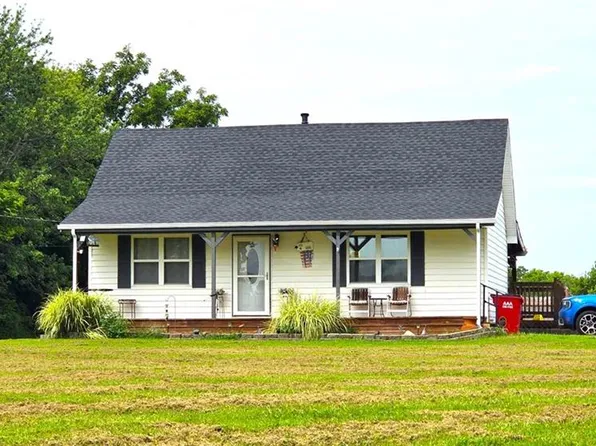 410 N Carrico Rd, Lone Jack, MO 64070