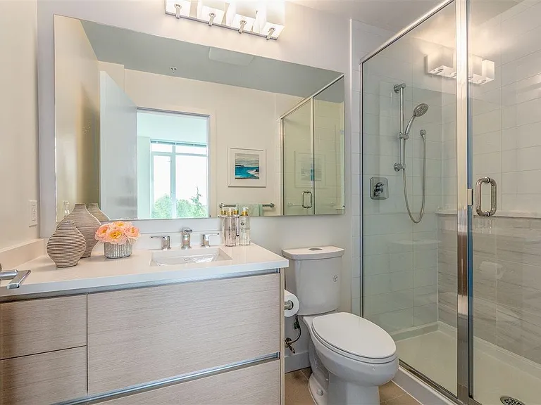 8850 University Cres #405 — Photo 8