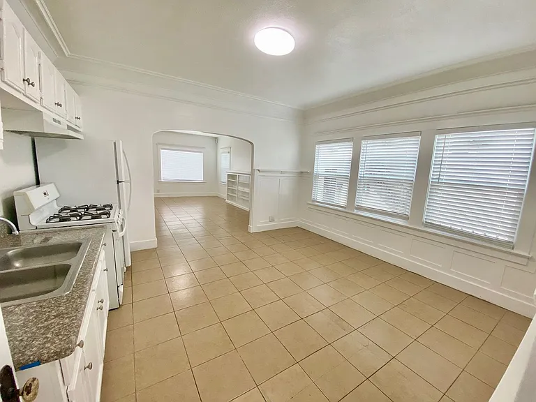 2919 Van Buren Pl — Photo 11