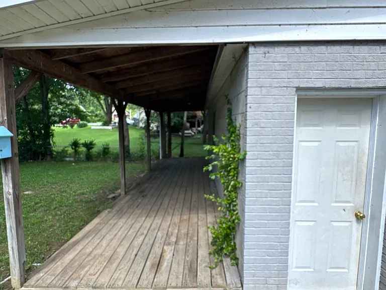 338 N Skyline Dr — Photo 37