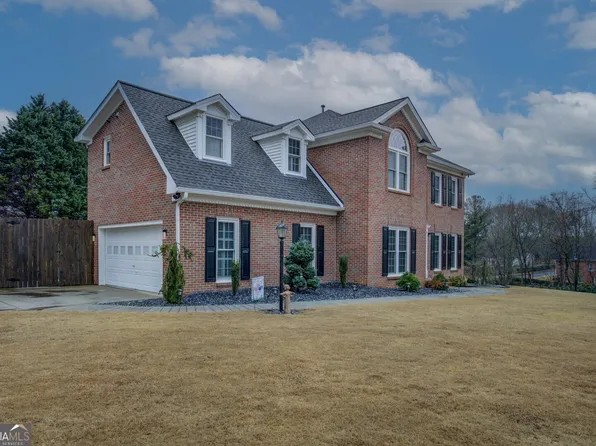 1435 Barrett Place Ln, Lawrenceville, GA 30043