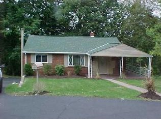 44 Ellwood Ct, Coraopolis, PA 15108