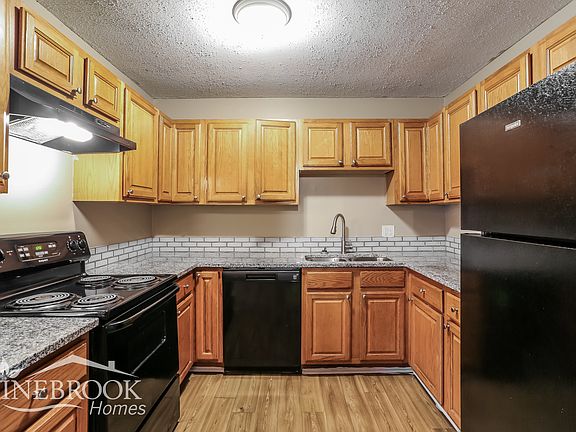 5th image of 4302 Sibley Ave