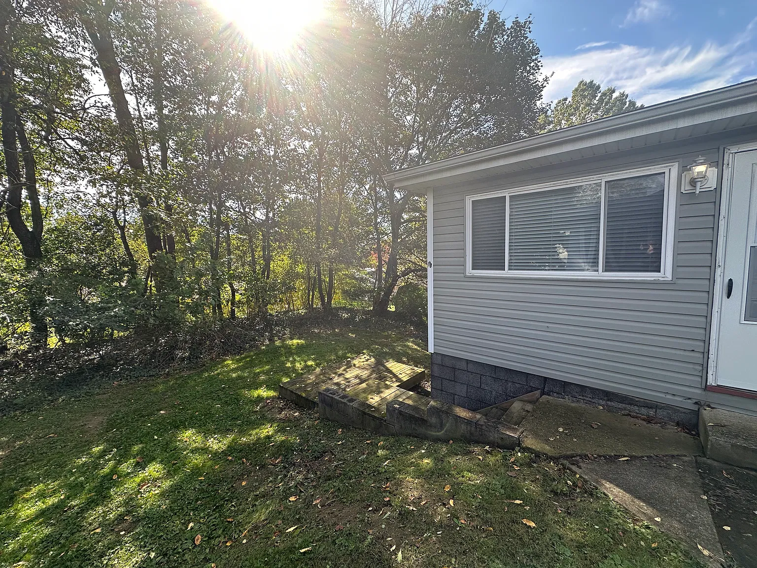 1 bed, 900 sqft, $725 — Photo 1