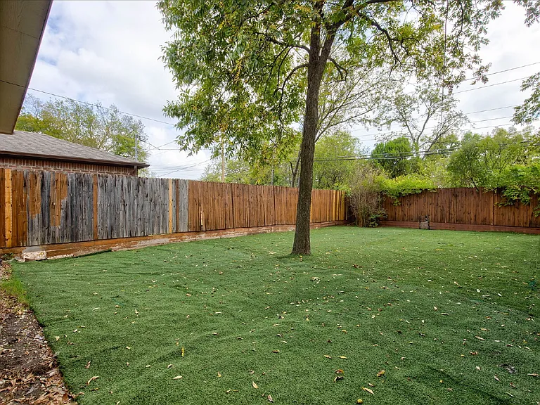 2521 Benbrook Blvd — Photo 31