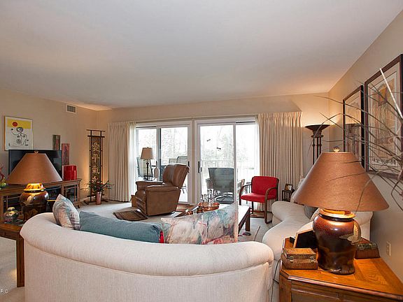 5th image of 1 Hiawatha Cove Trl APT 18