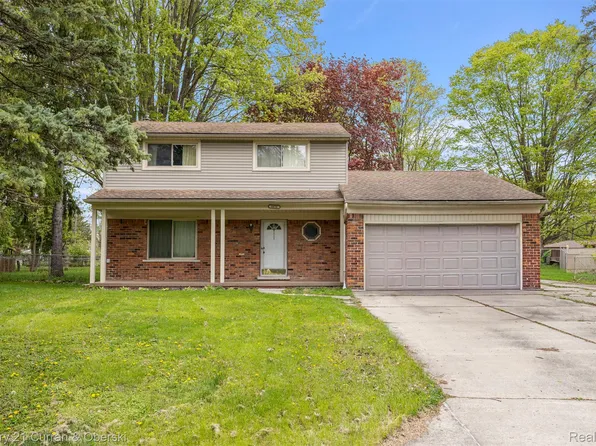 8834 Dublin Way, Sterling Heights, MI 48314