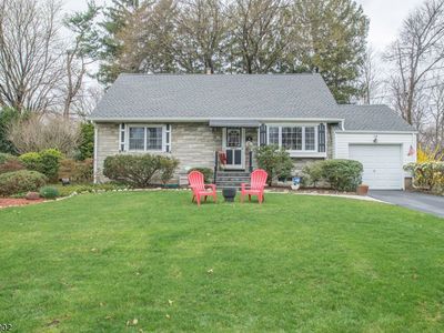 24 Nottingham Rd, Glen Rock, NJ, 07452