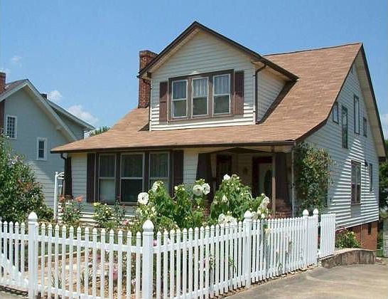 1st image of 1026 Catawba St