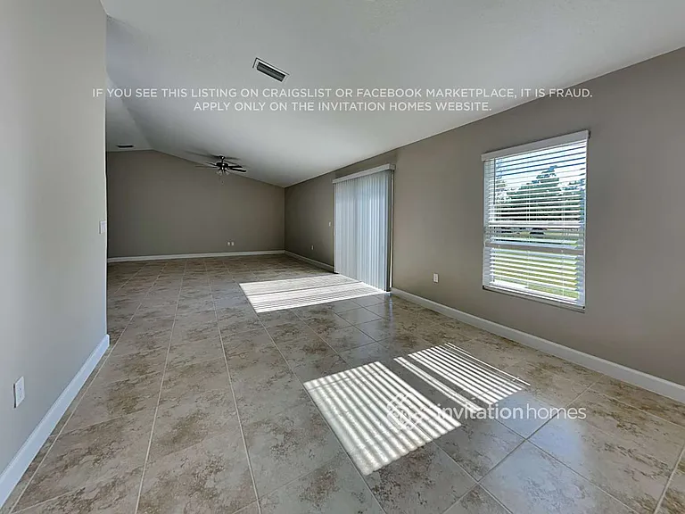 1030 Elmont St NW — Photo 3