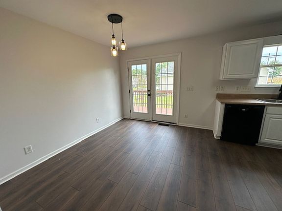 5th image of 410 James Toney Dr
