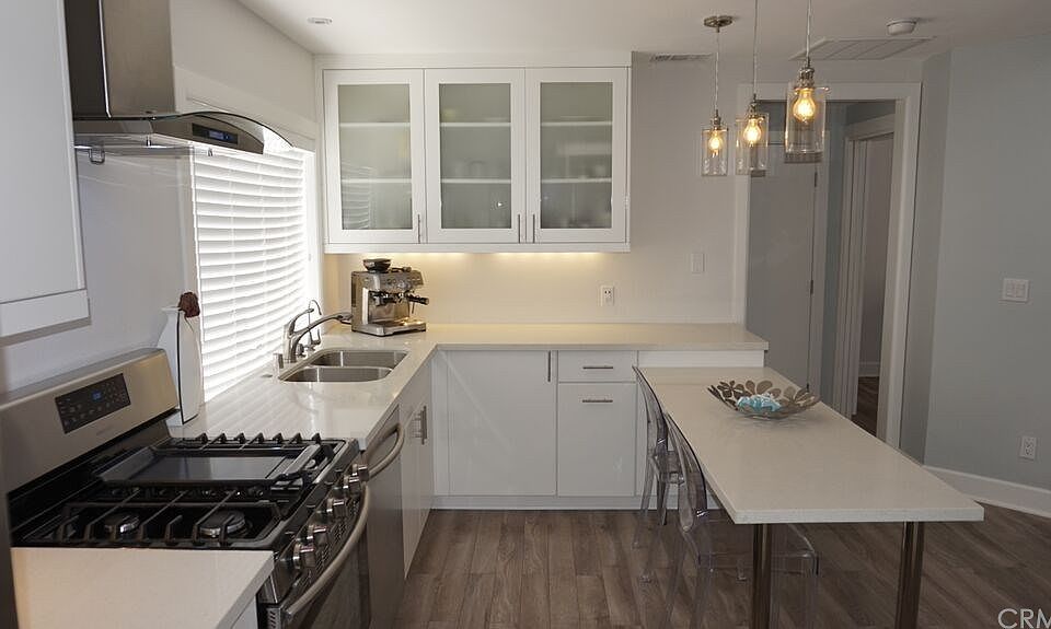 1st image of 4220 Colfax Ave APT 201