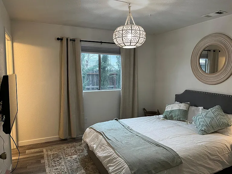 1276 Pershing St — Photo 11